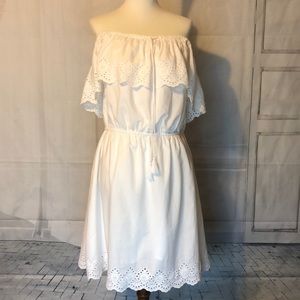 SO CLOTHING White Strapless dress with embroidery